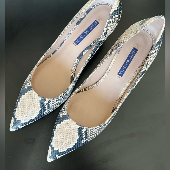 Stuart Weitzman Snakeskin Kitten Heels. -Like new condition. - Picture 6 of 8